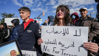 Συρία: Τρεις νεκροί και τουλάχιστον 60 τραυματίες σε διαδήλωση με χιλιάδες Αλαουίτες