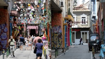 Ανοικτά όλες τις Κυριακές τα εμπορικά στο κέντρο της Αθήνας