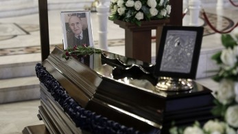 Είπαν το ύστατο χαίρε στον Ντίνο Χριστιανόπουλο με ένα μεγάλο χειροκρότημα (pics-vid)