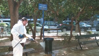 Δήμος Αθηναίων: Καθημερινές, μαζικές απολυμάνσεις στο κέντρο και τις γειτονιές