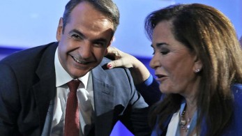 H έμπειρη Ντόρα και ο παραπονούμενος Κυριάκος