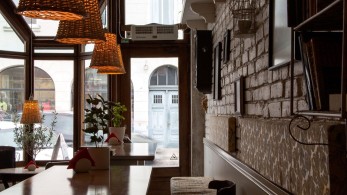 Τα νέα σενάρια για το κούρεμα στα ενοίκια καταστημάτων