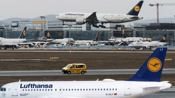H Lufthansa προχωρά σε απολύσεις 22.000 υπαλλήλων