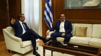 Τα κλαψουρίσµατα του Αλέξη Τσίπρα στον Κυριάκο Μητσοτάκη