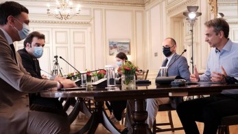 Παρουσιάστηκαν στον πρωθυπουργό τα άυλα παραπεμπτικά ιατρικών εξετάσεων (pics)