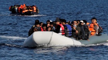 «Βυθίστηκε» το πλωτό φράγμα για τους μετανάστες