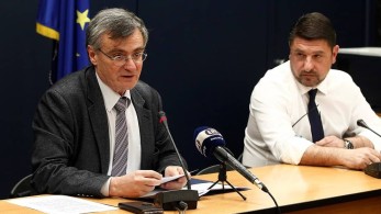 Κορωνοϊός:  Έκτακτη ενημέρωση από Τσιόδρα-Χαρδαλιά το απόγευμα