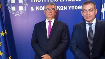 Ο Βρούτσης υποδέχτηκε στο υπουργείο Εργασίας τον Πάνο Τσακλόγλου