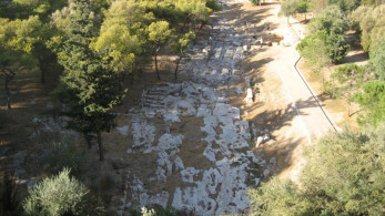 ΥΠΠΟ: νέα πολιτιστική διαδρομή προστίθεται στο δίκτυο διαδρομών της Ακρόπολης με την ανάδειξη της Κοίλης Οδού (photos)