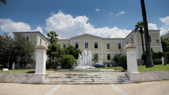 Τι ήθελαν οι μουλάδες του Ιράν στο Πνευματικό Κέντρο του Δήμου Αθηναίων, κύριε δήμαρχε;