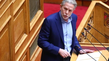 Μομφή Γερουλάνου σε Χριστοδουλάκη: Έχουμε καταδικάσει τα ψέματα για χαμένα βαγόνια στα Τέμπη