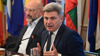 Η βολική δικαιολογία Φαραντούρη για την έδρα