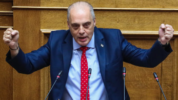 Ο Βελόπουλος θέλει να κυβερνήσει με συνθήματα, αριθμούς στον αέρα και πως «όλοι λένε ψέματα»