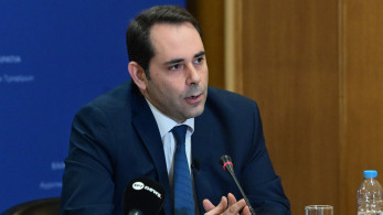 Θάνος Πετραλιάς: η νέα ελληνική φωνή στο «τραπέζι» της Ευρωομάδας