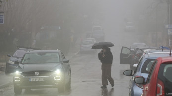 Βρέχει ξανά έντονα σε πολλές περιοχές της Αττικής - Πώς θα κινηθεί η κακοκαιρία