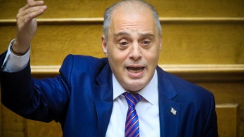 Ο Βελόπουλος «μεταθέτει» τον Μητσοτάκη στο Βερολίνο και κυβερνά… τη φαντασία του