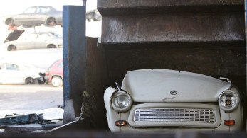 Ελλάδα και Ευρώπη σε διαφορετική ταχύτητα: τι αποκαλύπτει η ηλικία των αυτοκινήτων για τις κοινωνίες