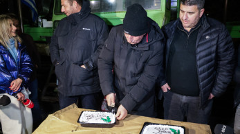 Μπλόκα: «χαϊδεύει» τον Ανεστίδη ο Αλειφτήρας (πολιτευτής της Πλεύσης Ελευθερίας)