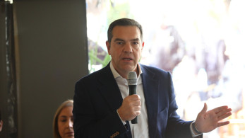 Ο Τσίπρας κάνει την καρδιά του… πέτρα: δεν βρίσκει στελέχη και θα δεχθεί και συριζαίους