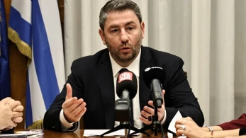 Ο «ξεχασιάρης» Ανδρουλάκης: Όταν οι ευρωβουλευτές του δεν ψήφισαν την καταδίκη Μαδούρο