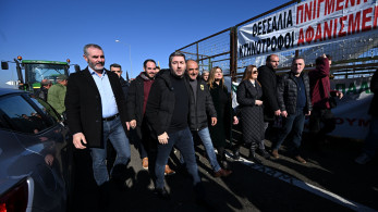 Τα «καφενεία» του Ανδρουλάκη, οι... δημογέροντες του ΠΑΣΟΚ και ο «μπαμπούλας» της δεξιάς