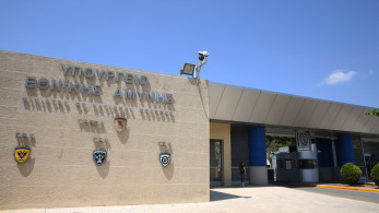 Πηγές του ΥΕΘΑ διαψεύδουν τα περί πώλησης κτιρίου του Πολεμικού Ναυτικού στην πλατεία Κλαυθμώνος - Κωμικές αναφορές