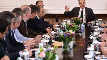 Στο Μαξίμου οι εκπρόσωποι των αγροτών για τη συνάντηση με τον Κυριάκο Μητσοτάκη