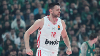 Ιστορικό ρεκόρ για Παπανικολάου: κορυφαίος ριμπάουντερ στην ιστορία του Ολυμπιακού στην Euroleague
