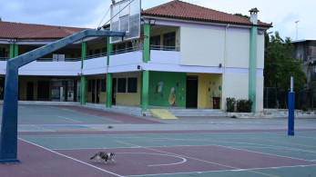 Σέρρες: καταδικάστηκε σε 2 χρόνια φυλάκιση η διευθύντρια και εκπαιδευτικός που φίμωσε τον μαθητή της με ταινία