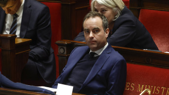 Σεμπαστιάν Λεκορνί: Επιβιώνει των προτάσεων μομφής και κλειδώνει τον προϋπολογισμό 2026