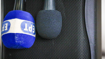 Αριστερό σόου με περίσσευμα υποκρισίας περί ελευθεροτυπίας