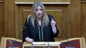 Μαρία Συρεγγέλα κατά Χάρη Μαμουλάκη: Ξεχάσατε όταν επί ΣΥΡΙΖΑ τα ΜΑΤ έδερναν τους συνταξιούχους