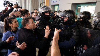 Η Αριστερά υπάρχει μόνο μέσω βίας και τοξικότητας