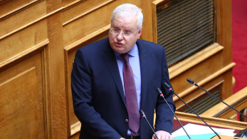 Ο βουλευτής του ΠΑΣΟΚ που ζητάει καθιέρωση τουρκικής γλώσσας στις εξετάσεις οδήγησης