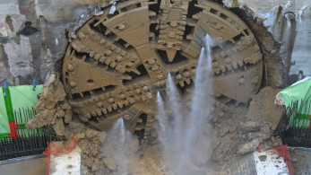 Με το «break on through to the other side» έφτασε ο μετροπόντικας «Αθηνά» στον Ευαγγελισμό