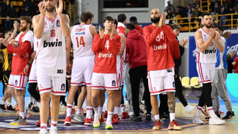 Ολυμπιακός-ΑΕΚ 81-67: άνετη πρόκριση στα ημιτελικά του Κυπέλλου - Ανησυχία για Ταϊρίκ Τζόουνς