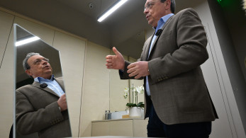 Ο Φάμελλος βλέπει «λουκέτα παντού»: κινδυνολογία με παλιές συνταγές για τις μικρομεσαίες επιχειρήσεις