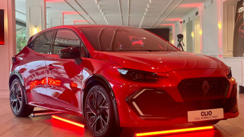 Το «Μανιφέστο» στην πανελλαδική δημοσιογραφική παρουσίαση του νέου Renault Clio (photos)