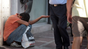 Κύκλωμα έφερνε Ρουμάνους στην Ελλάδα, τους «φυλάκιζε» και τους ανάγκαζε να επαιτούν στα φανάρια