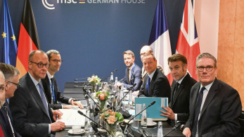 Politico: Η Ευρώπη επανεξοπλίζεται, διεκδικεί ρόλο ισχύος και επαναπροσδιορίζει τη σχέση της με τις ΗΠΑ