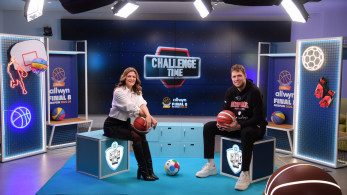 O Σάσα Βεζένκοφ στο Allwyn Game Time: ποιο τραγούδι που αφιερώνει στον Ολυμπιακό