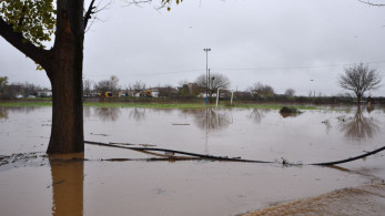 Στο έλεος της κακοκαιρίας ο Αγιόκαμπος - Ορμητικά νερά κατέστρεψαν επιχειρήσεις, δρόμοι έγιναν ένα με τη θάλασσα (video)