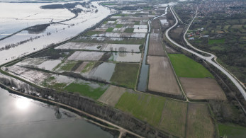 Έβρος: έσπασαν αναχώματα, πλημμύρισαν δεκάδες χιλιάδες στρέμματα - Κίνδυνος για οικισμούς (video, photos)