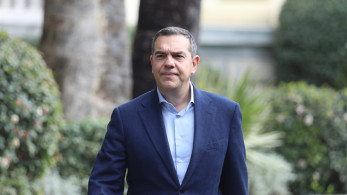 Το twitter «στολίζει» τον τοξικό Τσίπρα