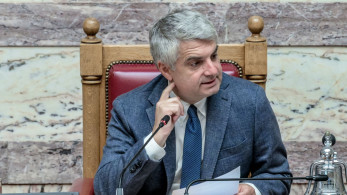 Οδυσσέας Κωνσταντινόπουλος: παραιτείται από βουλευτής μετά τη διαγραφή του, παραδίδει την έδρα στο ΠΑΣΟΚ