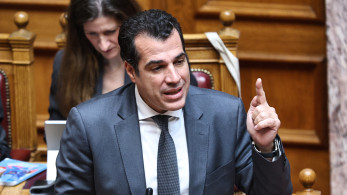 Θάνος Πλεύρης: Το άσυλο δεν είναι μόνιμο - Πάνω από 1.000 ανακλήσεις έως τον Ιούνιο