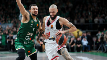 Πάλεψε αλλά λύγισε ο Ολυμπιακός στο Κάουνας - Ήττα 99-94 από τη Ζάλγκιρις στη δεύτερη παράταση
