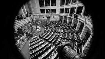 Βουλή: Στήριξη με επιφυλάξεις από ΣΥΡΙΖΑ και ΠΑΣΟΚ για Κύπρο - Το ΚΚΕ σε πλήρη άρνηση