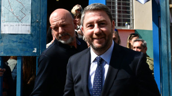 O Ανδρουλάκης μεταξύ κολλημένης βελόνας, δελφίνων και κόμματος Τσίπρα