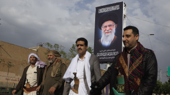 Μέση Ανατολή: οι ΗΠΑ έπληξαν το νησί Χαργκ – Το Ιράν απειλεί με αντίποινα, drone χτύπησε την αμερικανική πρεσβεία στη Βαγδάτη (video)